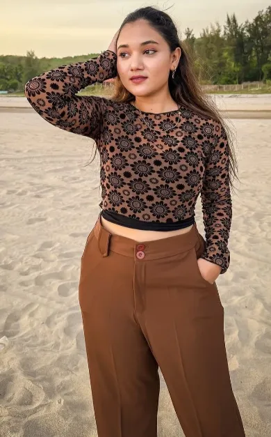 Indirapuram Call Girl Rupali