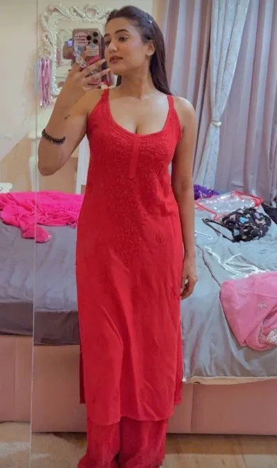 Indirapuram Call Girl Saira