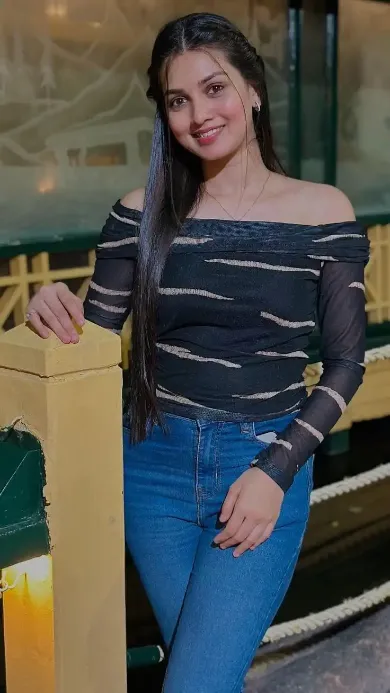 VIP Call Girl in Indirapuram Alina